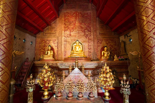Buddha Statue Located Interior Wat Phra Singh Thai Temple Located — Stockfoto