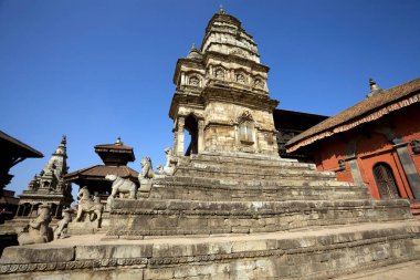 Bhaktapur, Nepal 'in Katmandu Vadisi' nin doğu köşesinde yer alan antik bir Newar kasabasıdır. Bagmati Bölgesi 'nin Bhaktapur ilçesinde yer almaktadır. Durbar Meydanı bir UNESCO Dünya Mirası Alanıdır.