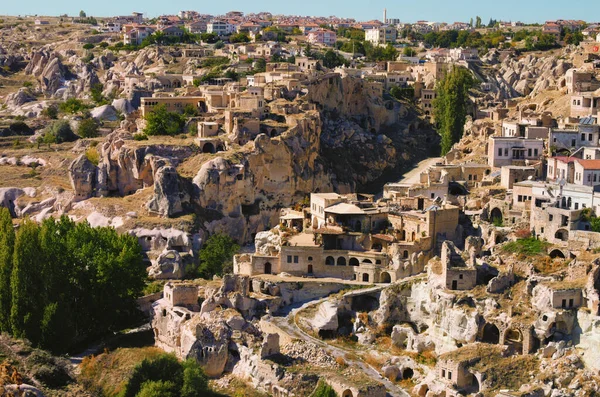 Wspaniały Widok Panoramiczny Starożytnego Miasta Jaskini Ortahisar Niebieskie Niebo Tle — Zdjęcie stockowe