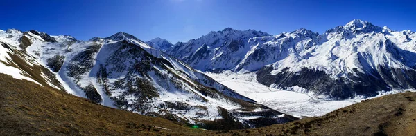 Panorama Gór Śniegu Himalajach Wędrujących Wzdłuż Doliny Langtang Nepalu — Zdjęcie stockowe