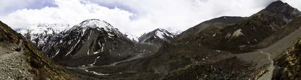 Himalayalar Dağ Manzarası Kar Nepal Annapurna Pisti Boyunca Ilerliyor — Stok fotoğraf