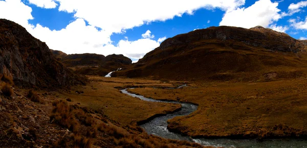 Panorama Över Berg Och Dalar Glaciala Floder Den Avlägsna Cordillera — Stockfoto