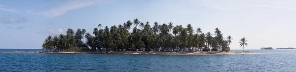 Panorama Sunny Idyllic San Blas Islands Palm Trees People Making — Stock Photo, Image