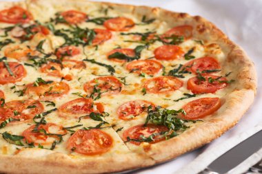 Margherita pizza turtası manzarası.