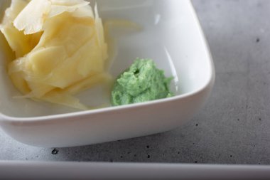 Zencefil ve wasabi sosu manzarası.