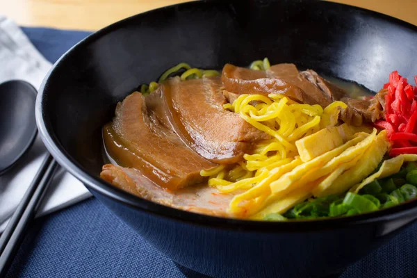 Uitzicht Een Japanse Soba Bouillon Soep Een Restaurant Keuken — Stockfoto