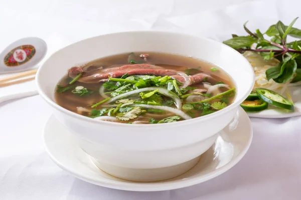 View Bowl Pho Featuring Rare Beef — Stock Photo, Image