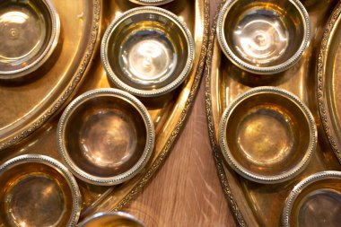 Hindistan 'ın yukarıdan görünüşü, masanın üzerindeki thali ayarları..