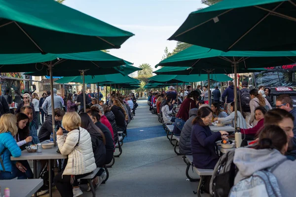 Anaheim Kalifornien Vereinigte Staaten 2020 Ein Blick Auf Die Menschen — Stockfoto