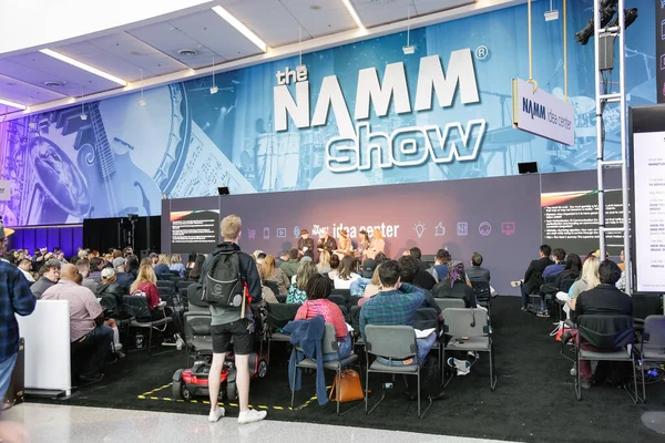 Anaheim California United States 2020 Audience Watches Panel Discussion Namm — Stock Photo, Image