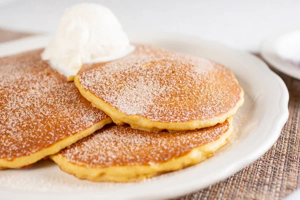 Een Uitzicht Van Een Bord Van Pompoen Kruid Pannenkoeken — Stockfoto