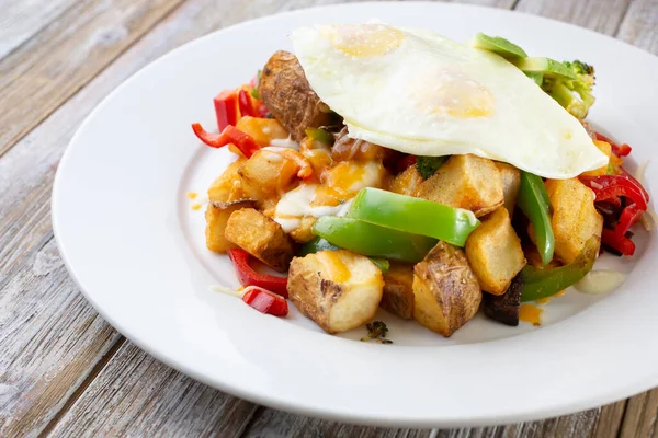 View Breakfast Plate Featuring Fried Eggs Potatoes — Stock Photo, Image