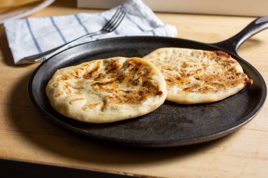 Bir kuyrukluyıldızın üzerindeki pupusaların görüntüsü.