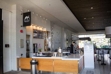 Long Beach, California, ABD - 01-22-2020: Boba Boys olarak bilinen Boba Kafe, 2. ve PCH 'nin içinde yer alıyor.