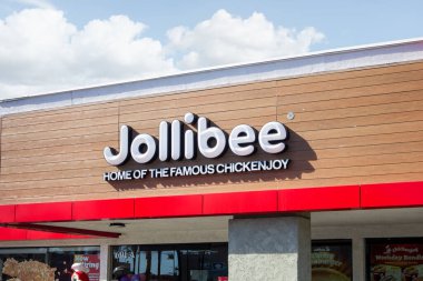 Anaheim, California, ABD - 01-31-2020: Jollibee olarak bilinen Filipin restoran zinciri için bir mağaza işareti.