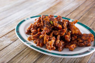 Portakallı tavuk manzarası.