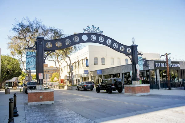 Pomona California Estados Unidos 2020 Una Vista Una Entrada Calle — Foto de Stock