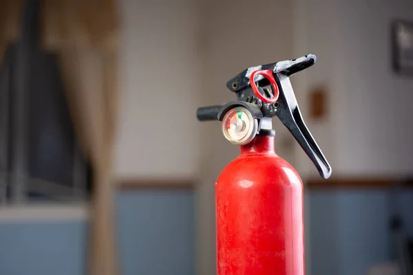 Utsikt Över Brandsläckare Ett Vardagsrum — Stockfoto