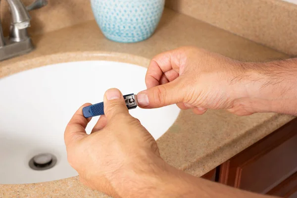 View Hand Using Nail Clipper Trim Fingernails Bathroom Sink — Stockfoto