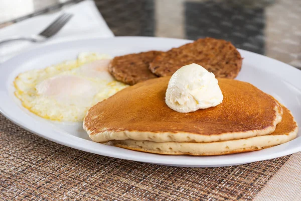 View Breakfast Plate Featuring Pancakes Eggs Sausage Patties — Stockfoto