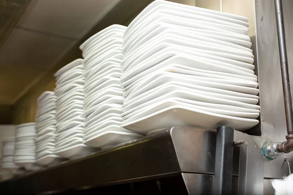 View Several Stacks White Plates Shelf Restaurant Kitchen Setting — Stockfoto