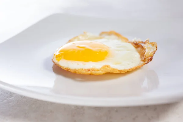 Closeup View Plate One Fried Egg — Zdjęcie stockowe