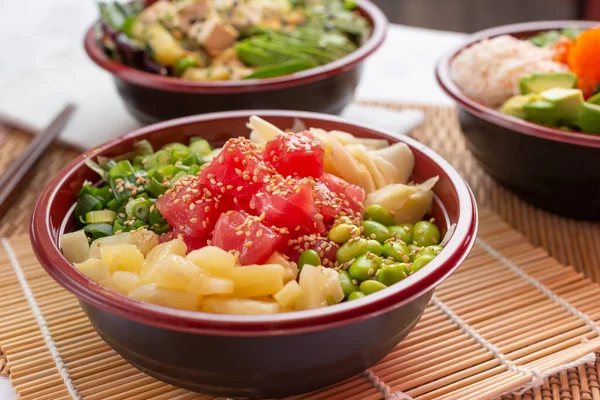 Birkaç dürtme kasesinin yakın plan görüntüsü.