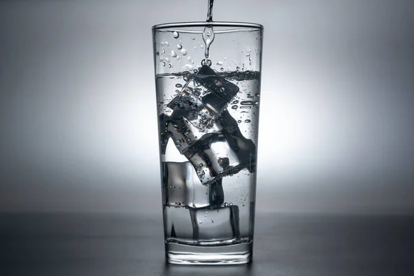 Image Pouring Drinking Water Glass Ice Makes One Feel Refreshed — Zdjęcie stockowe