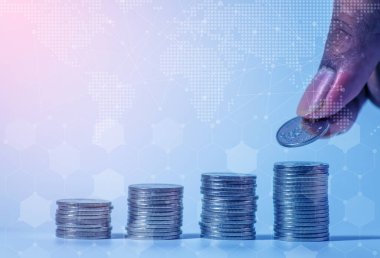 Investor online saving concept, Online Investment Savings, Online Stock Investors, Internet Financial Transactions, Save Monney for Investors Using Internet to Trade Stocks or Trade Fund