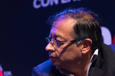 Kolombiyalı başkan adayı ve senatör Gustavo Petro Urrego 'nun portresi. 