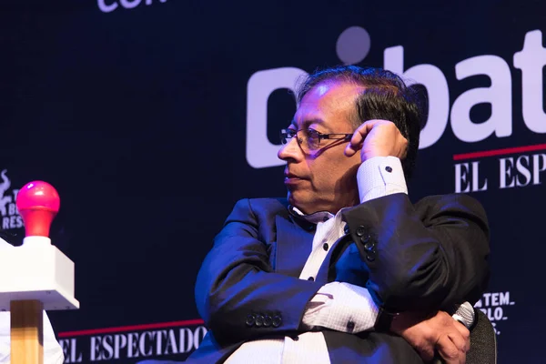 Kolombiyalı başkan adayı ve senatör Gustavo Petro Urrego 'nun portresi. 
