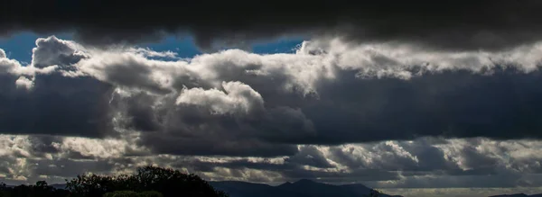 Nuvens Girando Céu Azul Nuvens Fenomenais — Fotografia de Stock