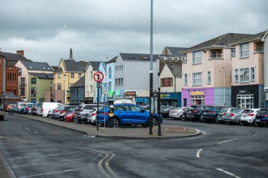 Ennis, İrlanda 'nın Clare ilçesine bağlı bir beldedir.