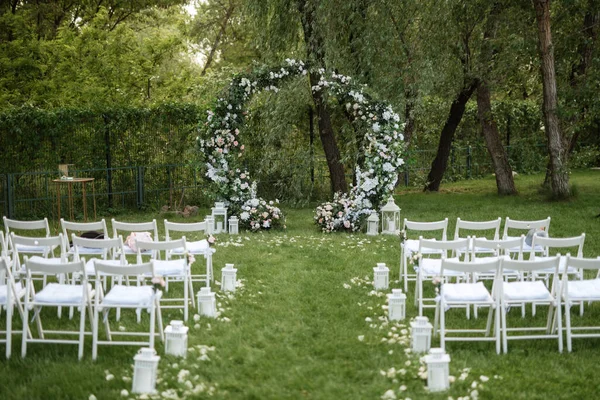 Obszar Ceremonii Ślubnej Suszonych Kwiatów — Zdjęcie stockowe