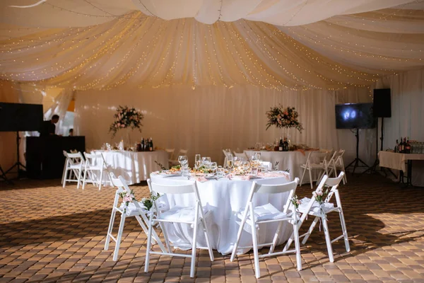 Salón Banquetes Para Bodas Decoración Salón Banquetes Decoración Atmosférica — Foto de Stock