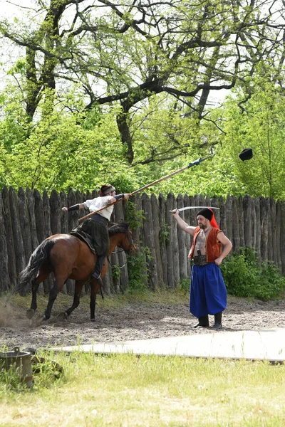 Zaporozhye Los Cosacos Del Ejército Zaporozhye Los Trajes Nacionales Caballo — Foto de Stock