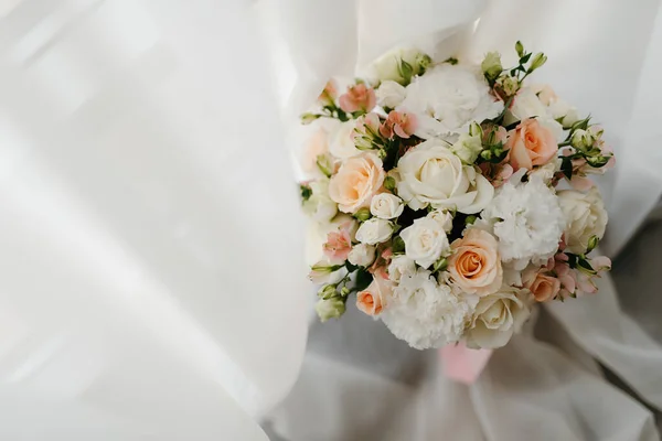 Elegant Wedding Bouquet Fresh Natural Flowers Greenery — Stock Photo, Image