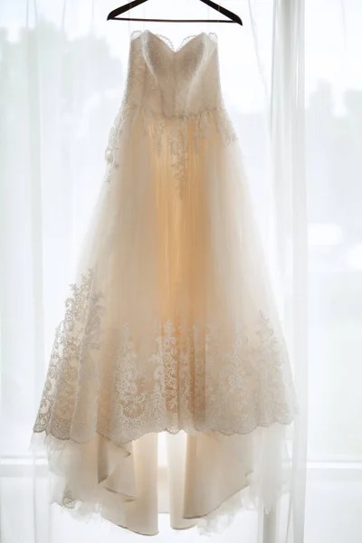 Идеальное Свадебное Платье Туфлями День Свадьбы — стоковое фото