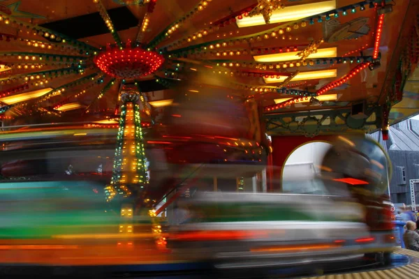 Fotografie Încețoșată Unui Carusel Pentru Copii Liborikirmes Paderborn Nrw Germania — Fotografie, imagine de stoc