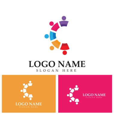 İnsanların Logo Vektörü Tasarım Şablonunu Bağlayan C Harfi Soyut