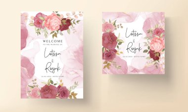 Güzel bir çiçek ve düğün davetiyesi bırakıyor.