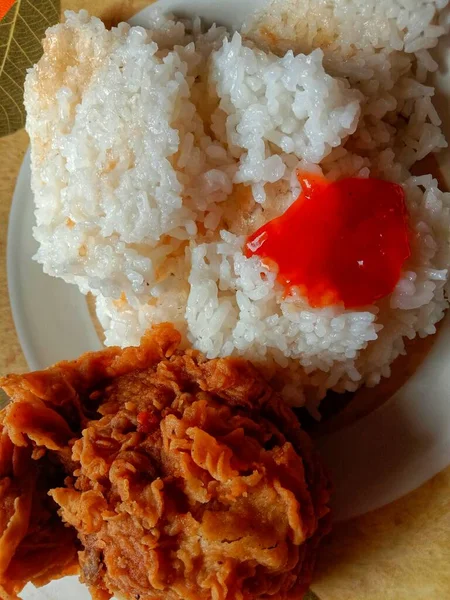 Fried Chicken Rice Plate Lunch — Stockfoto