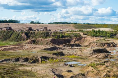 Belarus 'ta yaz günü kum ocağı