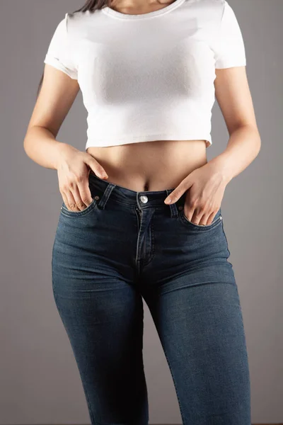 Young Girl Holding Hands Front Pockets — Stock Photo, Image