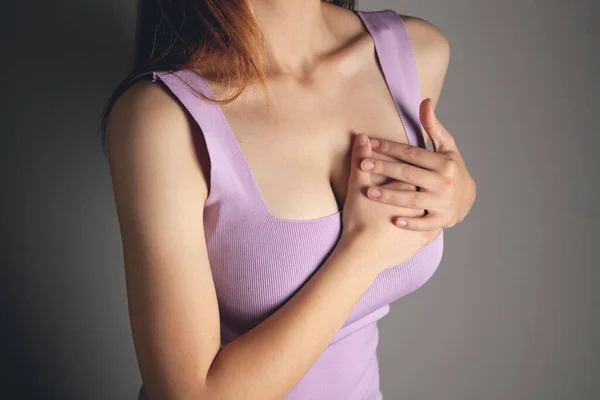 Woman Has Chest Pain Gray Background — Stock Photo, Image