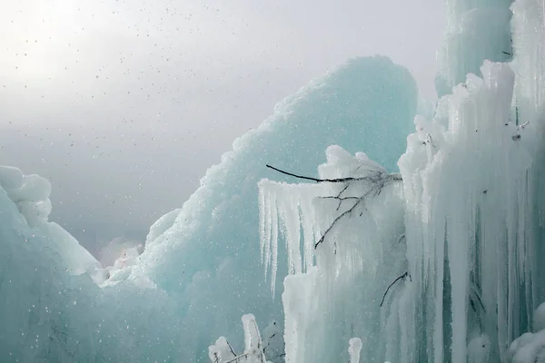 Gran Trozo Hielo Árbol Congelado —  Fotos de Stock