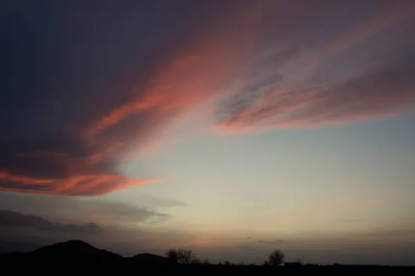 Nuvens Vermelhas Céu Pôr Sol — Fotografia de Stock