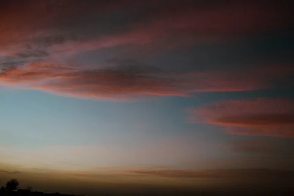 Nuvens Vermelhas Céu Pôr Sol — Fotografia de Stock