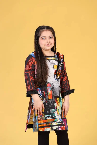 Pakisztáni Kislány Húsvéti Vagy Nyugati Ruhát Visel Gyerek Lány Ruha Stock Kép