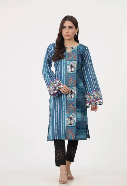 Een Pakistaans Shalwar Kameez Pak Met Dupatta Pakistaans Model Wordt — Stockfoto